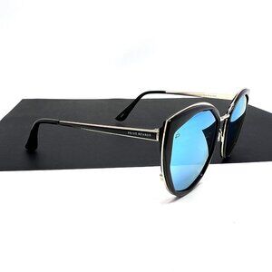 Prive Revaux - The Artist Cat Eye Polarized Sunglasses Black/Gold Mirror w/case